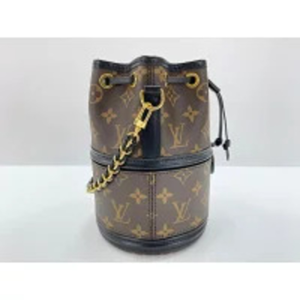 Louis Vuitton Monogram Canoe Shoulder Bag Brown - Picture 4 of 9